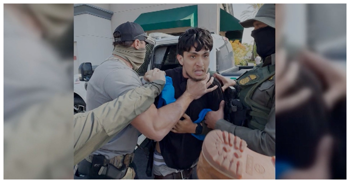 প্রেসিডেন্ট ট্রাম্পকে ভোট দেওয়ার জন্য অনুতপ্ত অনেক অ্যামেরিকান। ছবি: বিবিসি